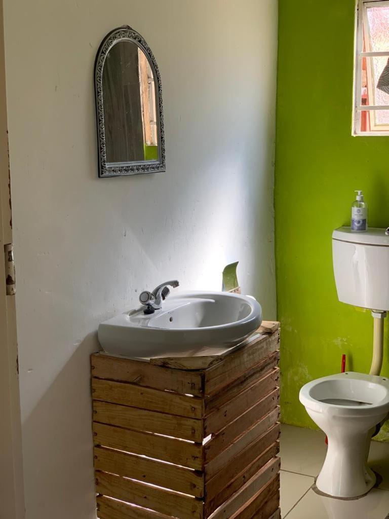 Jungle Breeze Home Stay Касане Екстериор снимка