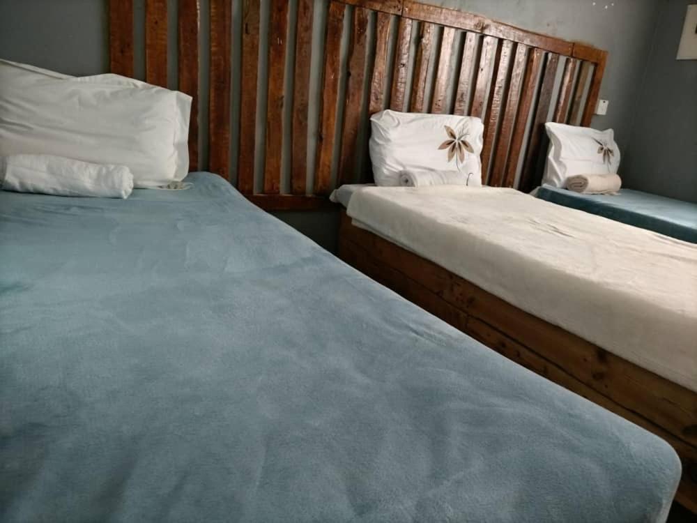 Jungle Breeze Home Stay Касане Екстериор снимка