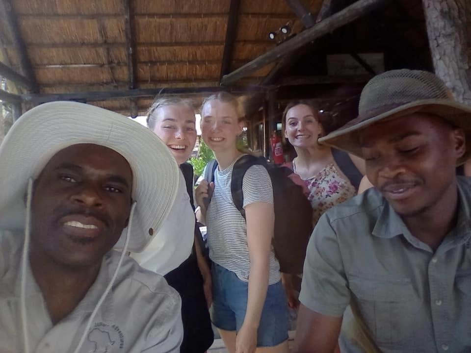 Jungle Breeze Home Stay Касане Екстериор снимка